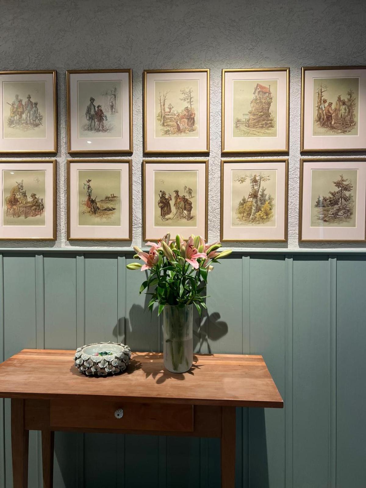 Gasthof Thuenauer Offenhausen Bagian luar foto